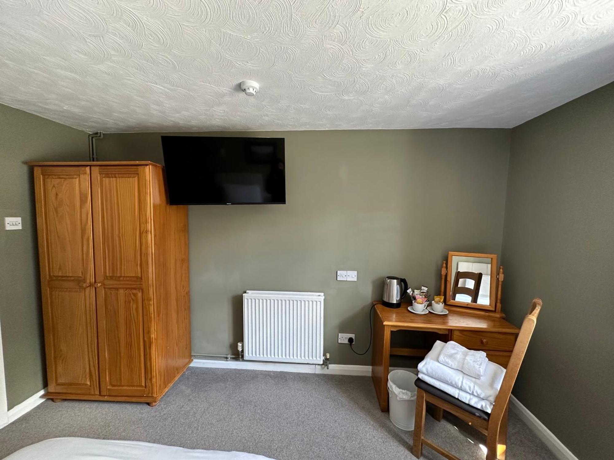 The Unicorn Inn Newton Solney Zimmer foto